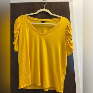 Express Supersoft Skimming V-Neck Puff Sleeve Tee - Size Medium - Bright Yellow